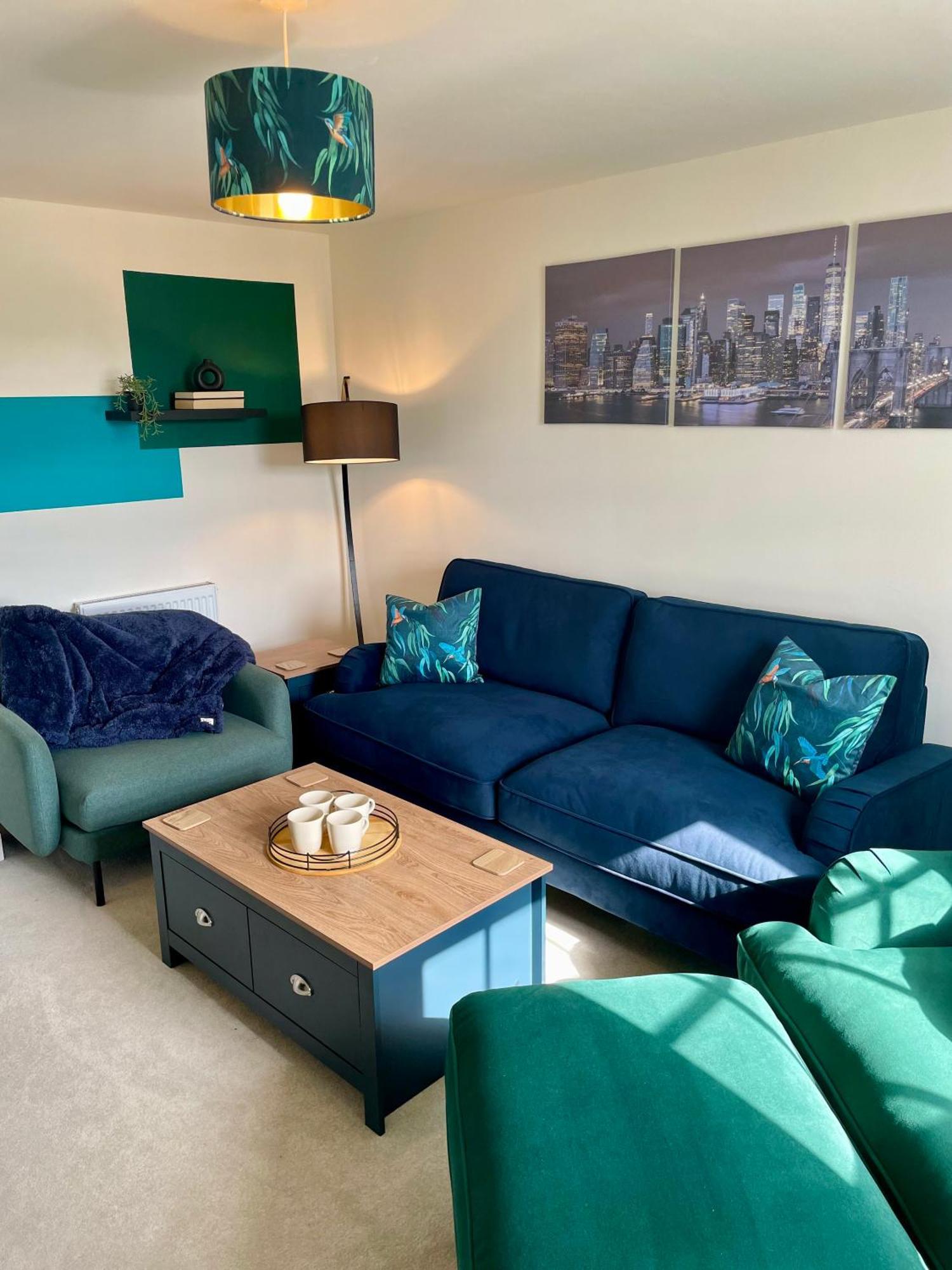 3-Bedroom Luxury Stay With Free Parking Market Harborough Ngoại thất bức ảnh